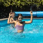 Mammaloewagen Super De Luxe, Prive Hottub En Zwembad Holiday home