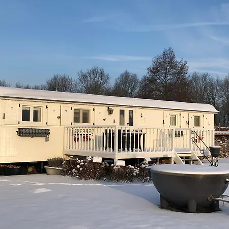 Mammaloewagen Super De Luxe, Prive Hottub En Zwembad
