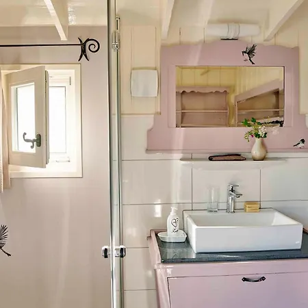Mammaloewagen Super De Luxe, Prive Hottub En Zwembad Ferienhaus *