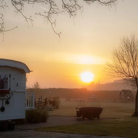Mammaloewagen Super De Luxe, Prive Hottub En Zwembad Ferienhaus Heythuysen