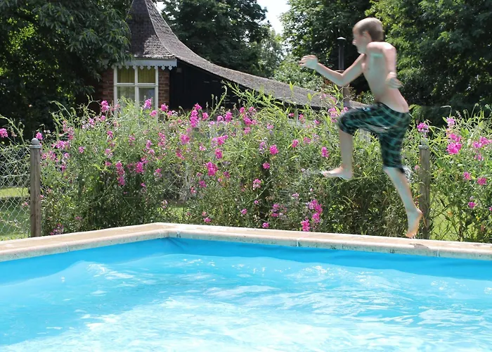 Vakantiehuis Mammaloewagen Super De Luxe Heythuysen